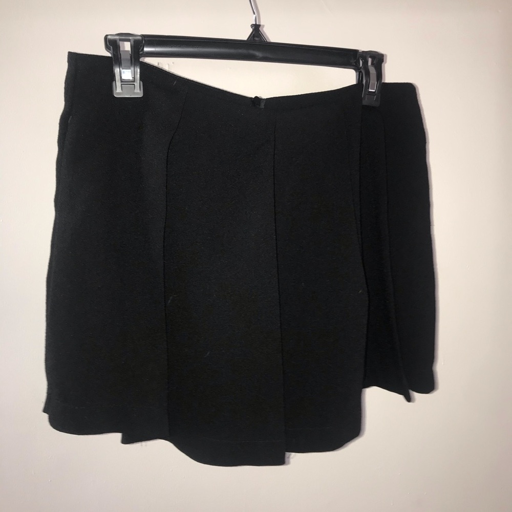 skort